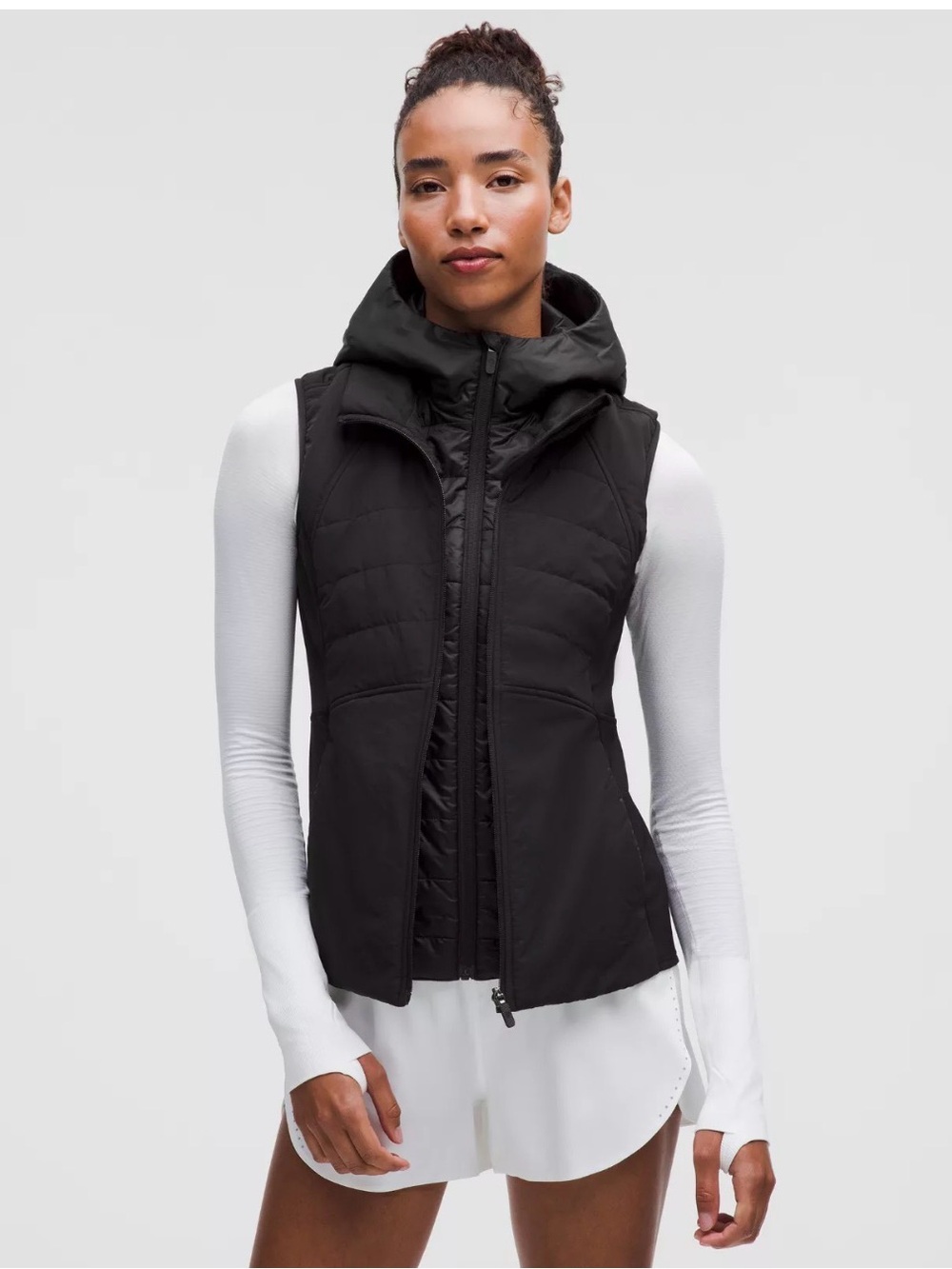 Lululemon Another Mile detachable hood vest
Size 12
Retails $168!